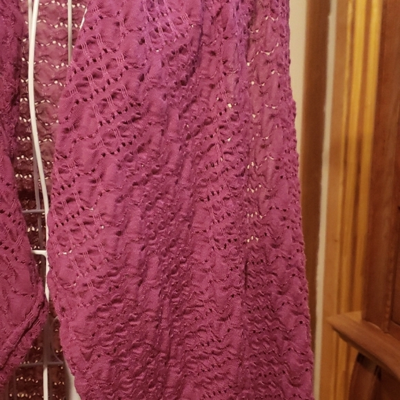 Kim Rogers Sleeveless Shrug - Picture 2 of 6